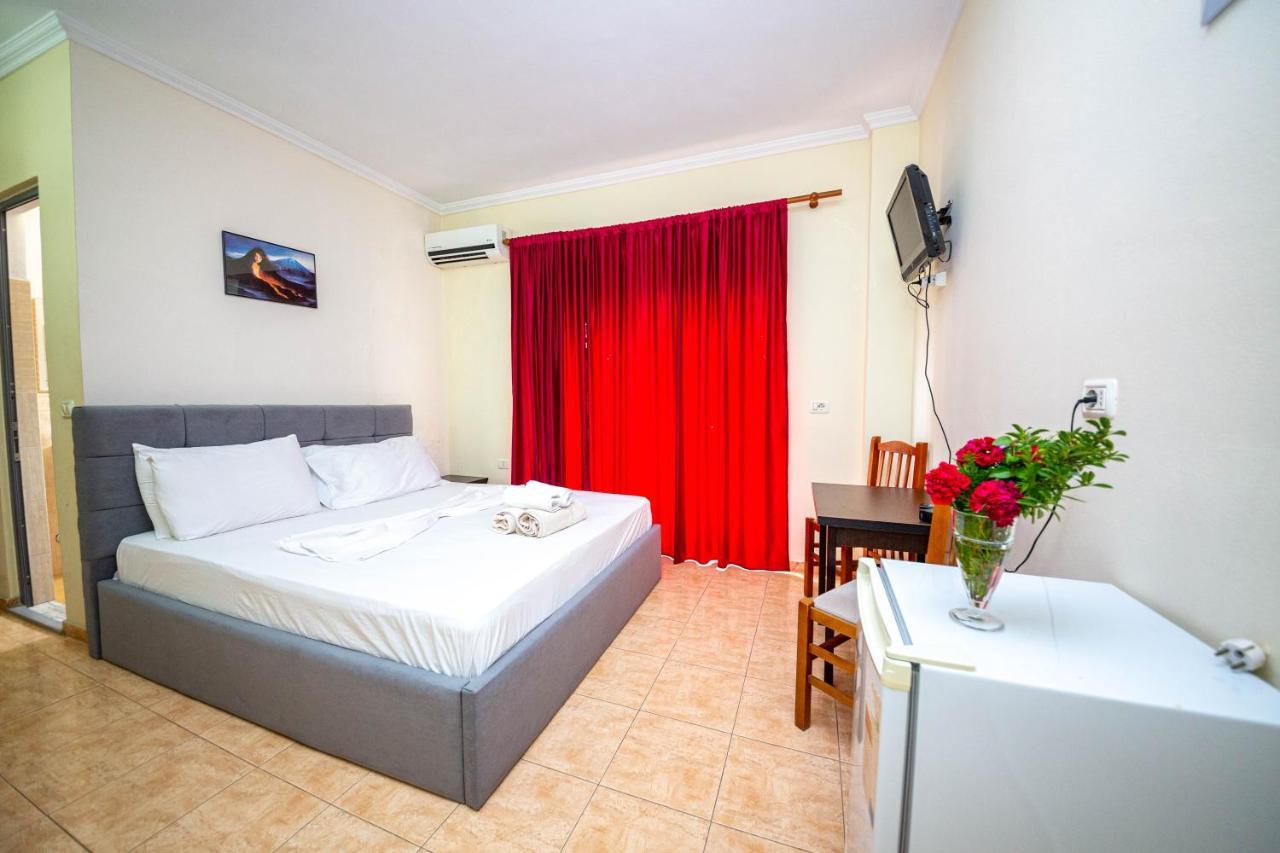 Hotel Primavera Саранда Экстерьер фото