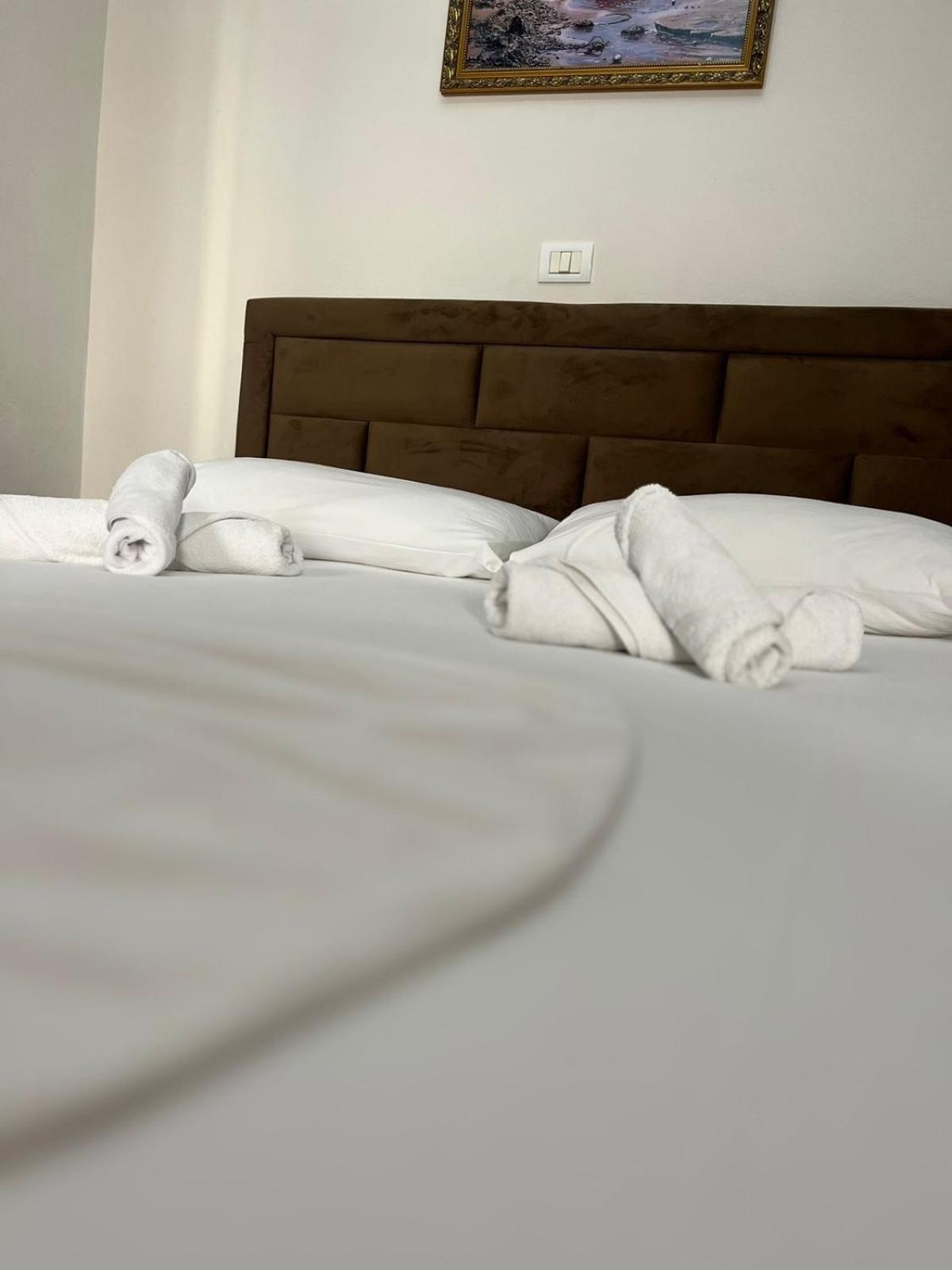 Hotel Primavera Саранда Экстерьер фото